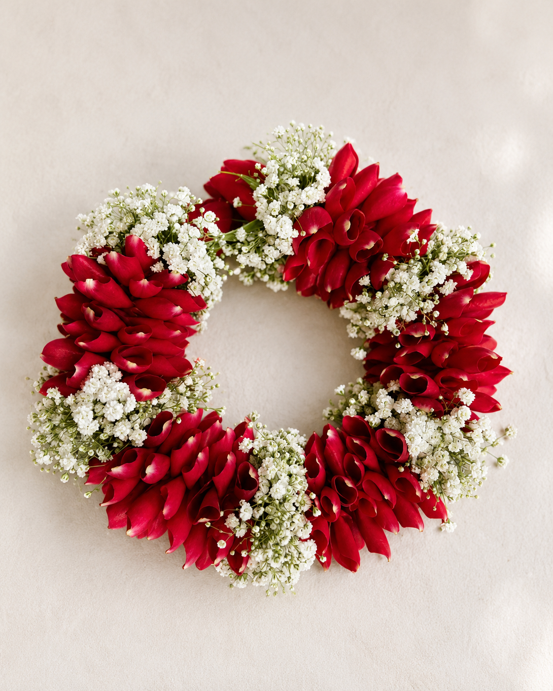 Classic Red Petal Floral Gajra